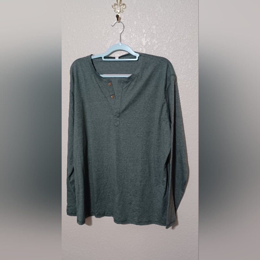 Mens long sleeve shirt